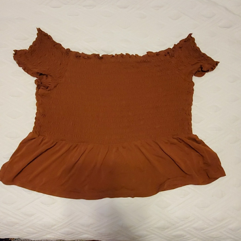 Off the shoulders crop top